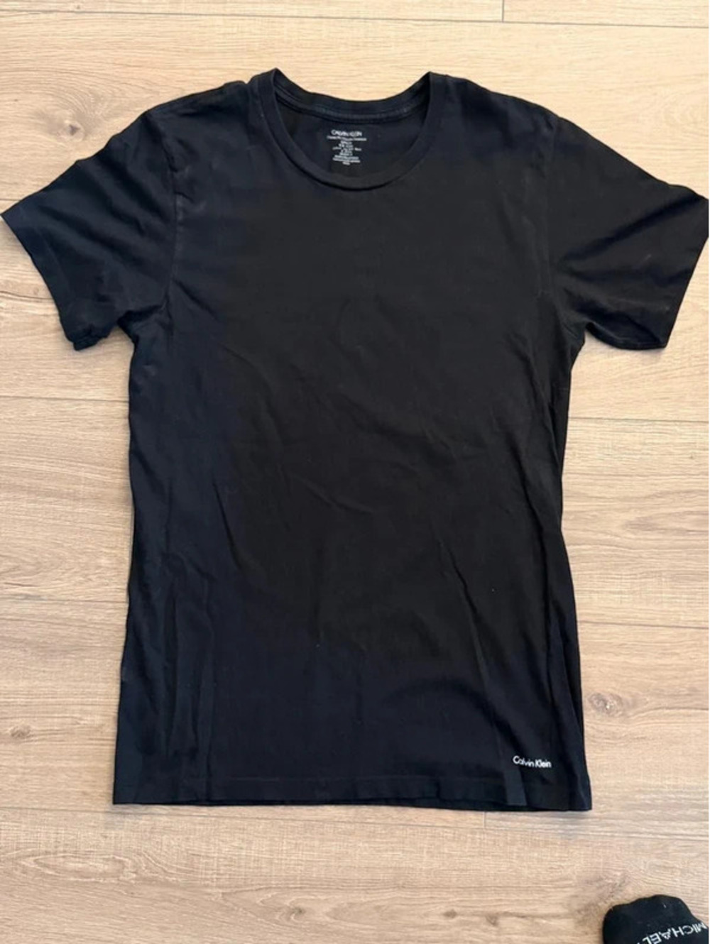Calvin Klein Classic Fit Crewneck T-Shirt